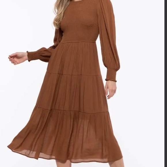 By the river brown dress - Picture 1 of 5